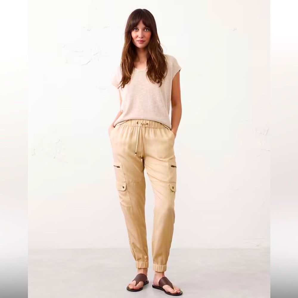 Banana Republic Factory Beige Cargo Jogger Pants